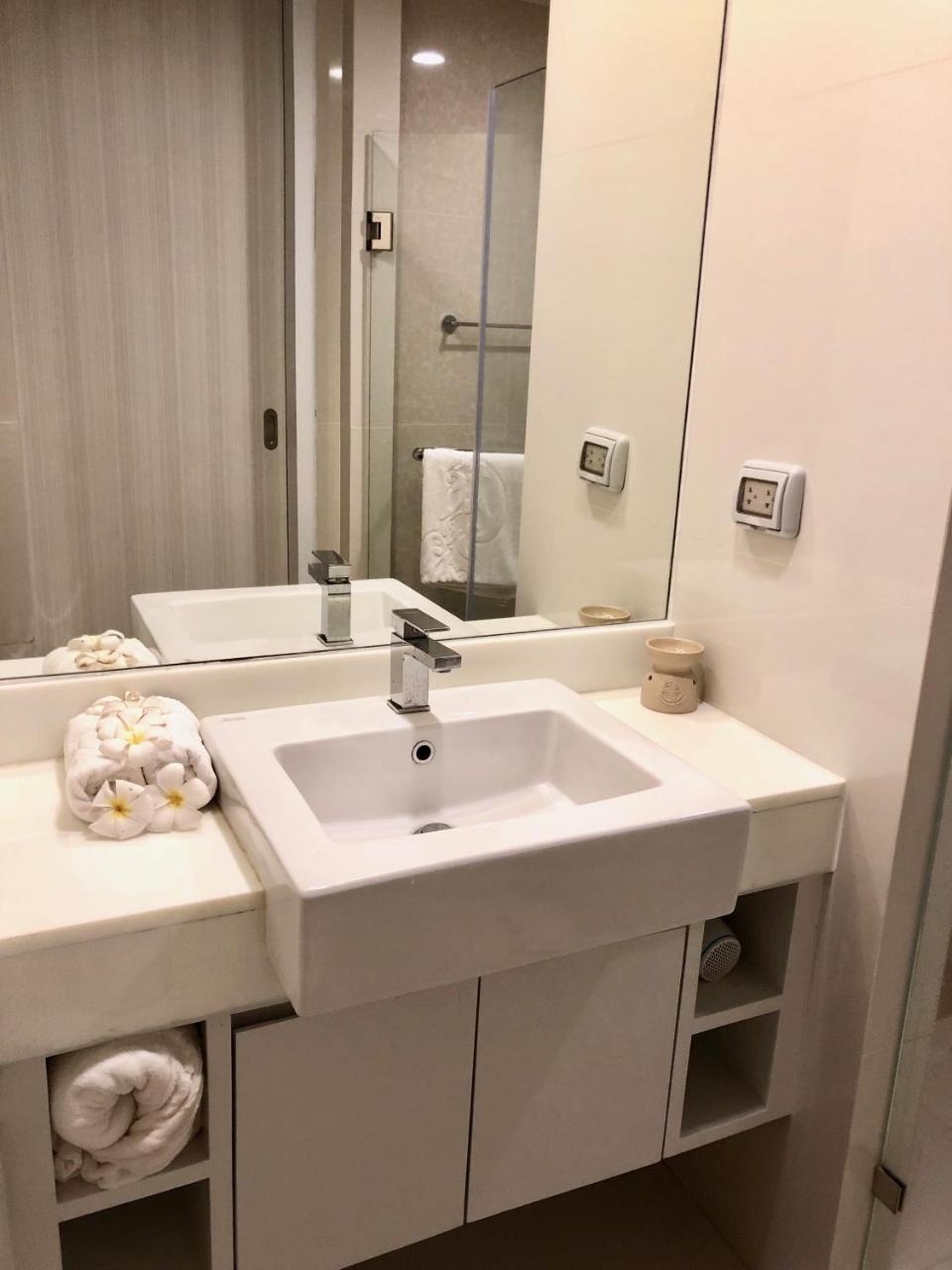 スリンビーチThe Aristo By Holy Cow, 2-Br, 60 M2, Pool Viewアパートメント エクステリア 写真